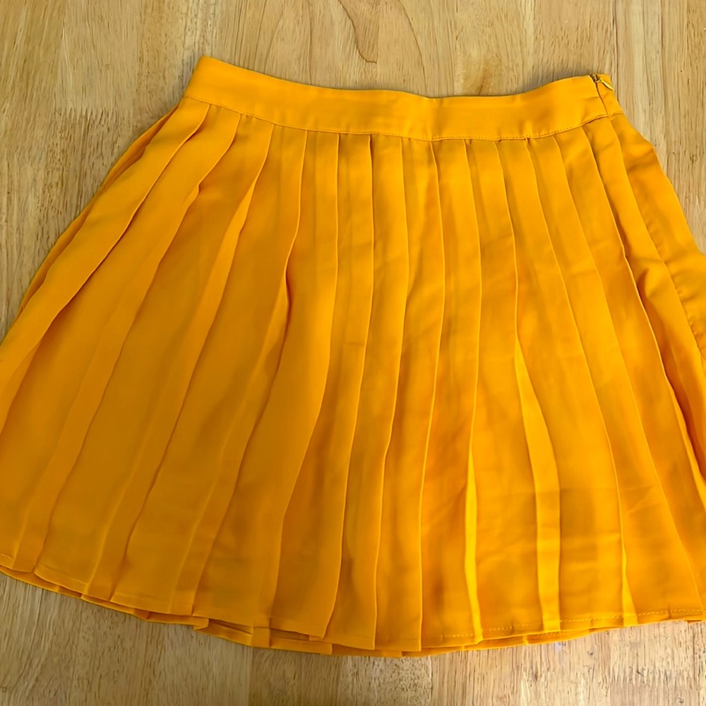 Forever 21 skirt